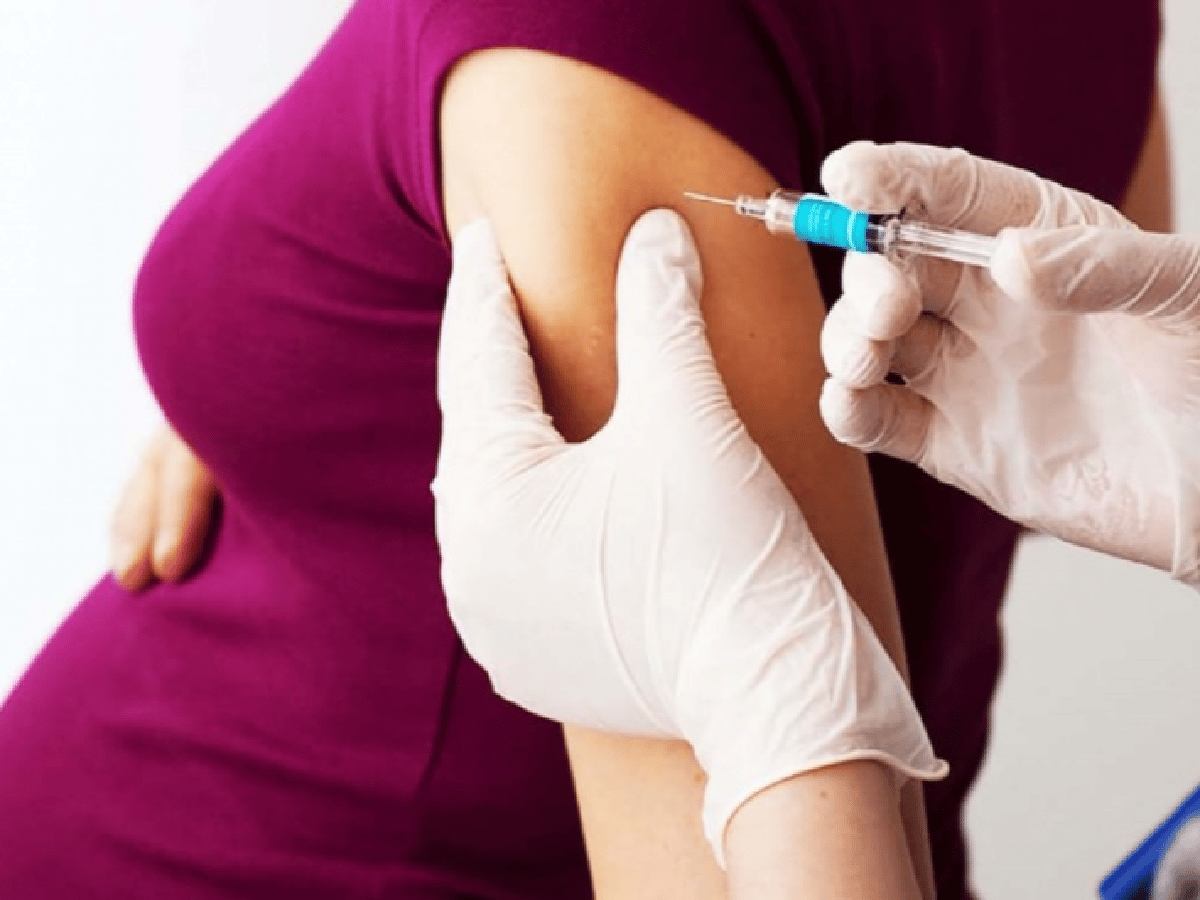 El Gobierno priorizará la vacunación de mujeres embarazadas