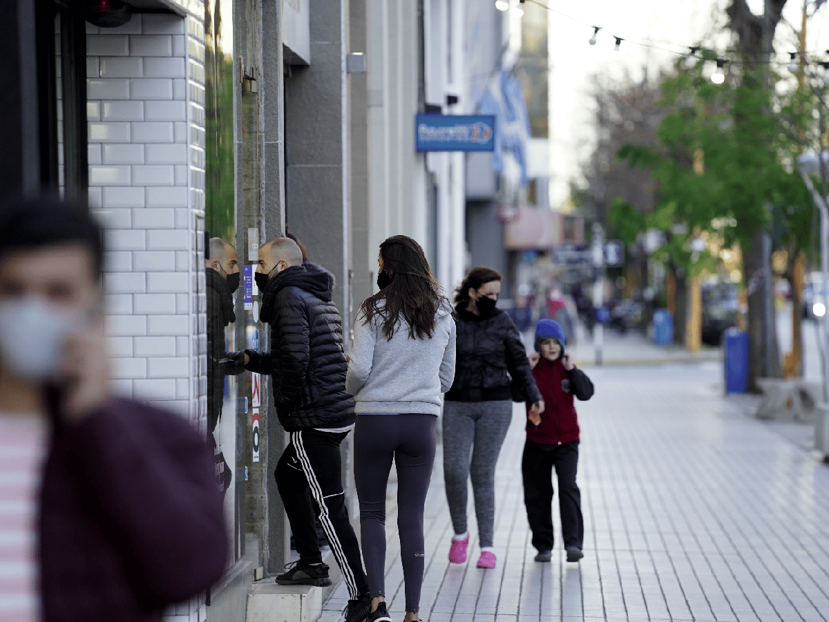 Nuevas restricciones en Córdoba: 14 días sin clases presenciales, ni reuniones sociales