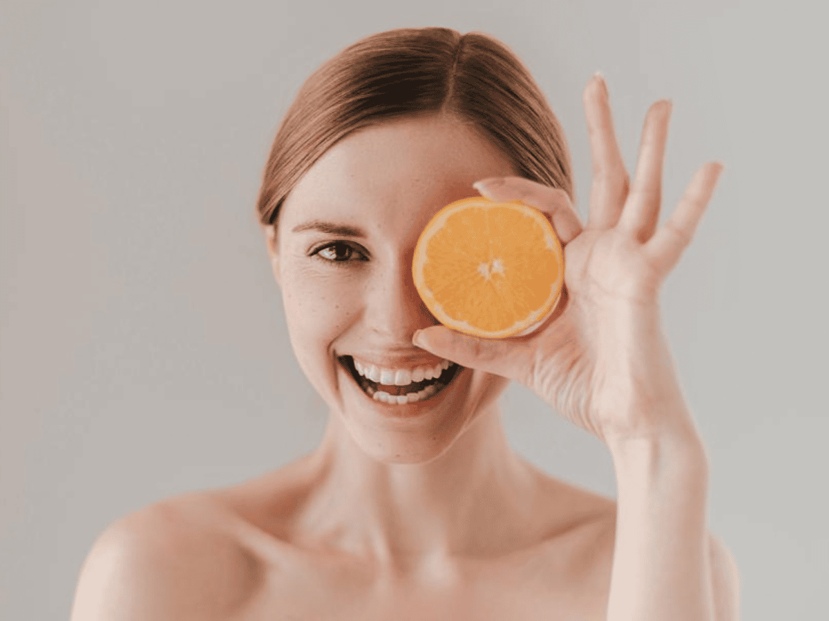 Vitamina C: porqué es una  pieza fundamental para el rostro