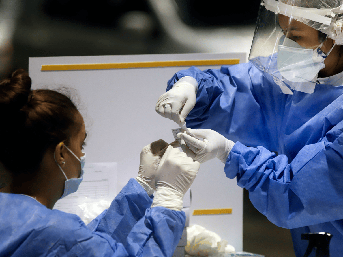 En Córdoba bajó el número de fallecidos por coronavirus, pero sigue alta la cantidad de nuevos casos