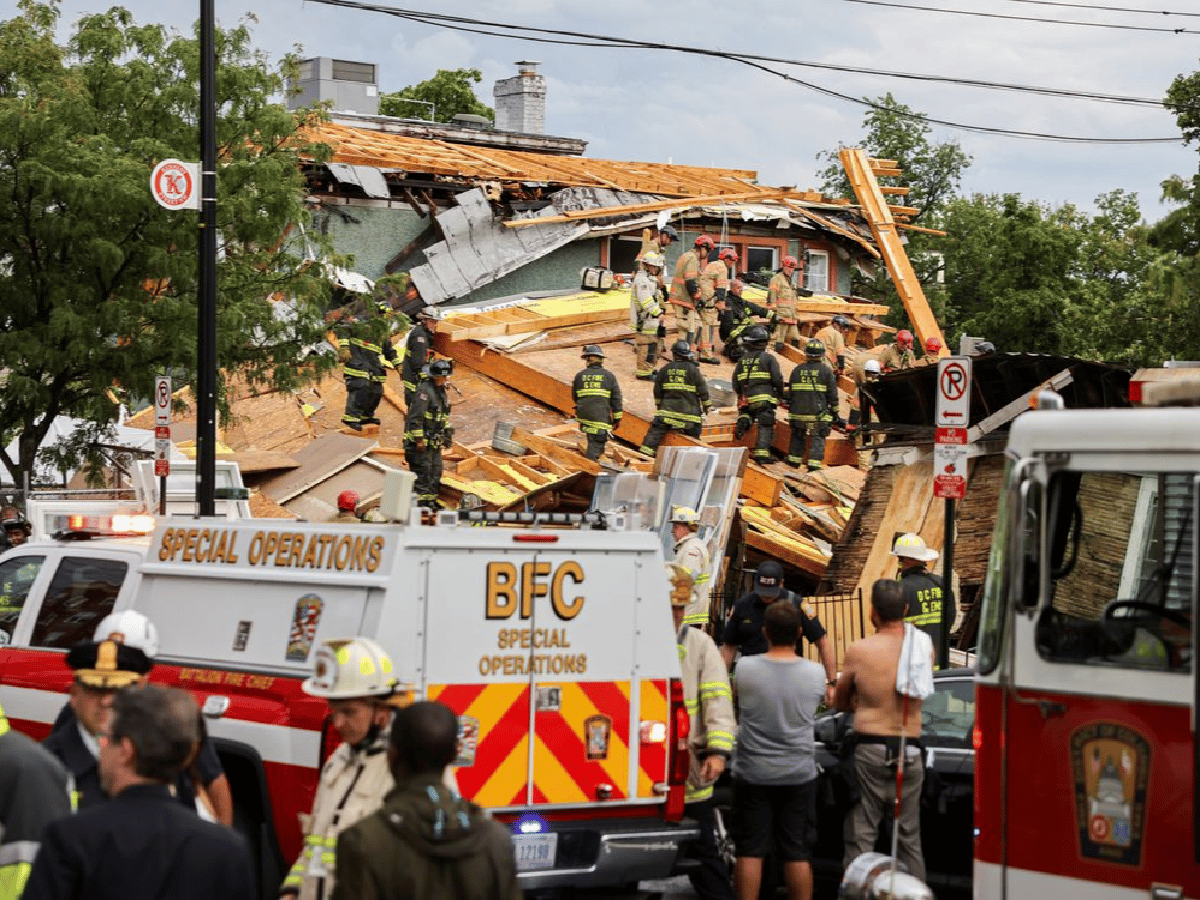 Estados Unidos: ahora se derrumbó un edificio en Washington