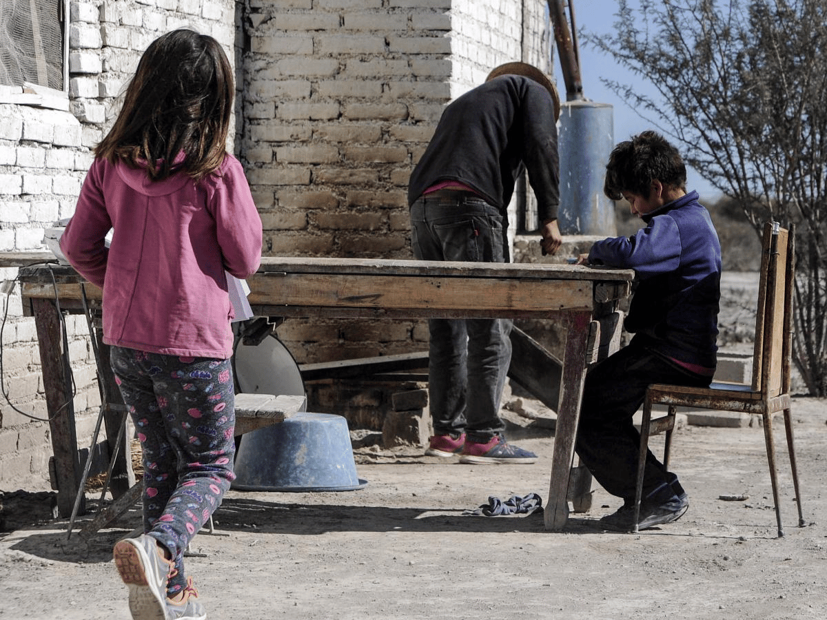 Una Argentina que no se viraliza: 7 millones de niños, niñas y adolescentes residen en hogares pobres