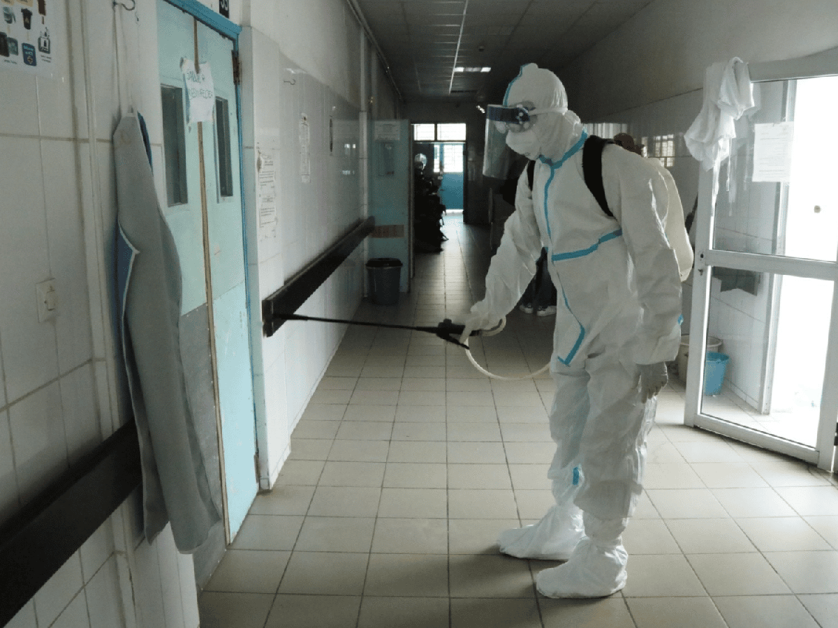 La OMS confirmó que se identificaron 49 contactos de una joven con ébola en Costa de Marfil
