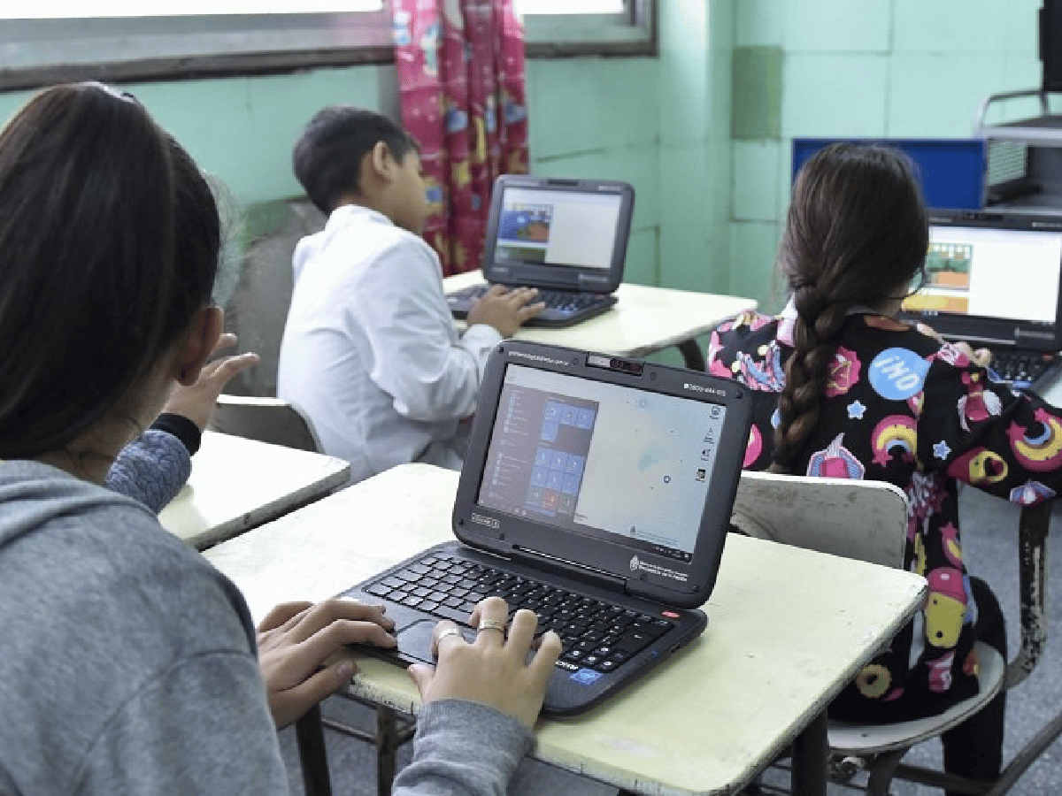 El dictado de computación se incluiría en el programa de clases desde el nivel inicial en 2023