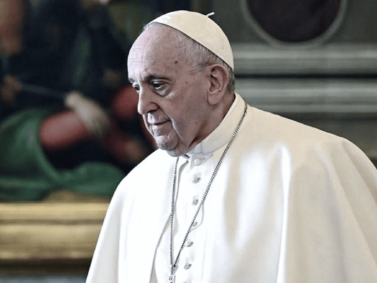 Interceptaron en Milán una carta con tres balas dirigida al papa Francisco