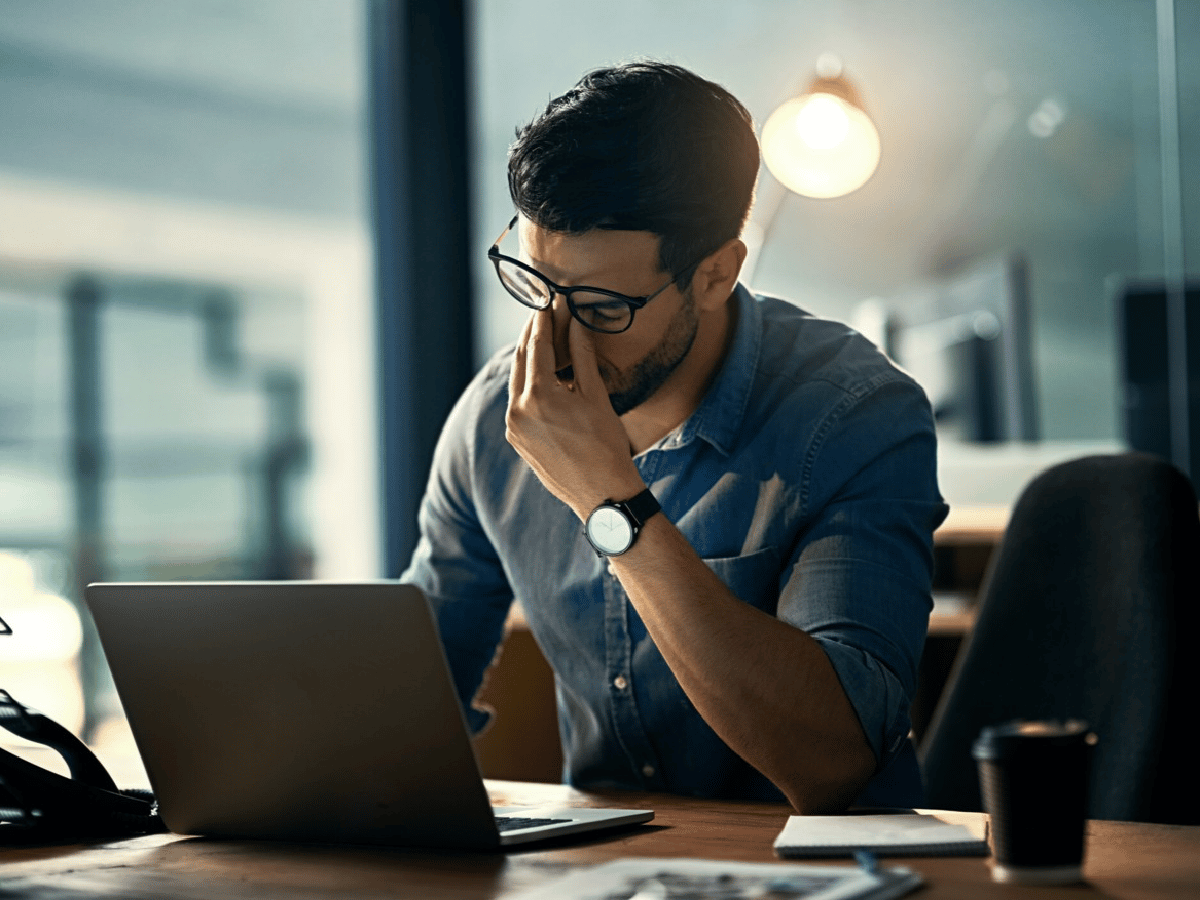 Aumentaron los trabajadores con síndrome de estrés laboral o "burnout" este año, según estudio