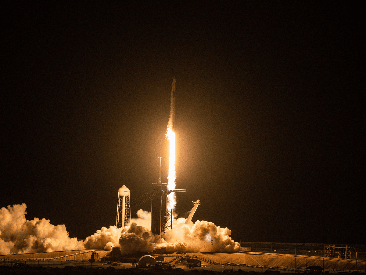 El cohete de SpaceX con la primera tripulación  civil despegó con éxito y ya está en órbita