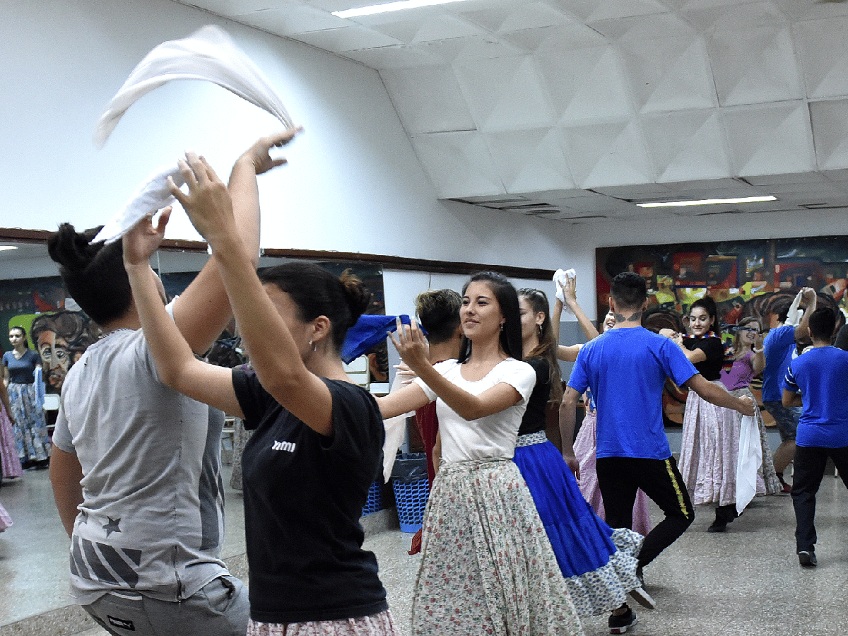  Se viene el 35° Festival Interprovincial de Danzas Folklóricas