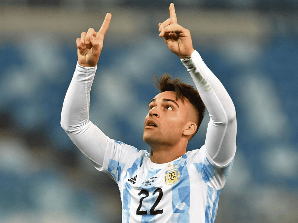 Argentina pone en juego su invicto ante Uruguay