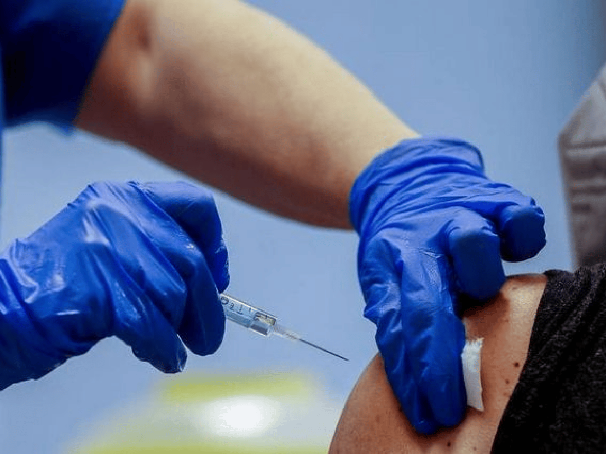 Expertos de la OMS recomiendan tercera dosis de las vacunas Sinopharm y Sinovac