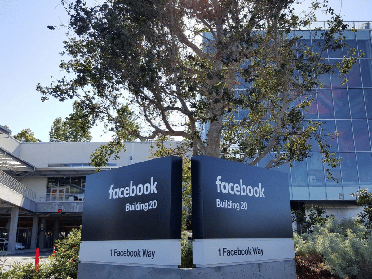 Facebook explicó las causas del histórico apagón global: "Tuvo un efecto cascada"