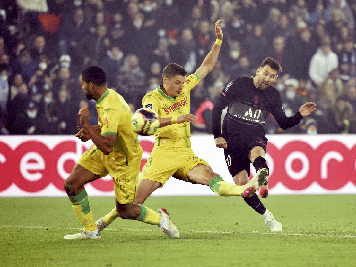 Messi rompió el maleficio y marcó por primera vez en la Ligue 1