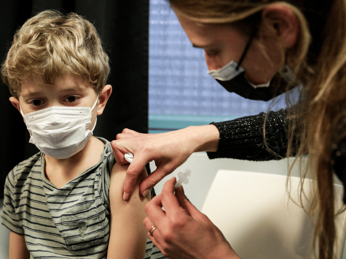 Francia inicia la vacunación infantil contra el coronavirus
