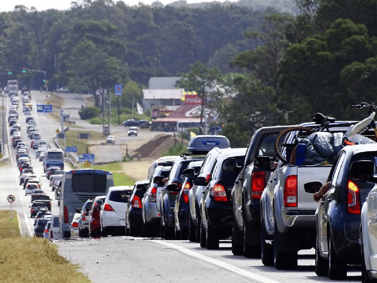 Aumentó 30% la circulación de vehículos en rutas y autopistas de Argentina en diciembre