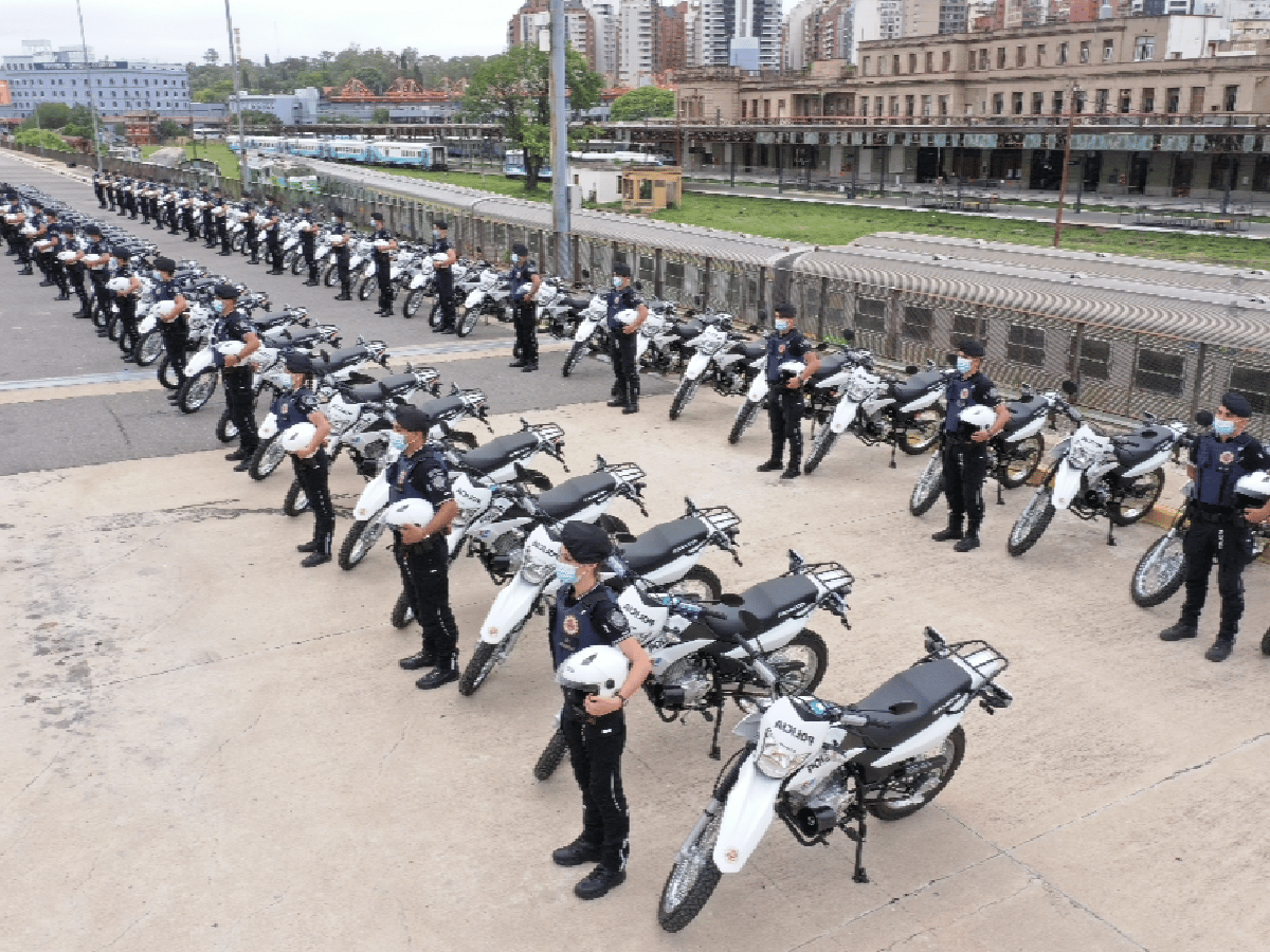 Córdoba: la Provincia entregó 100 nuevas motos a la Policía