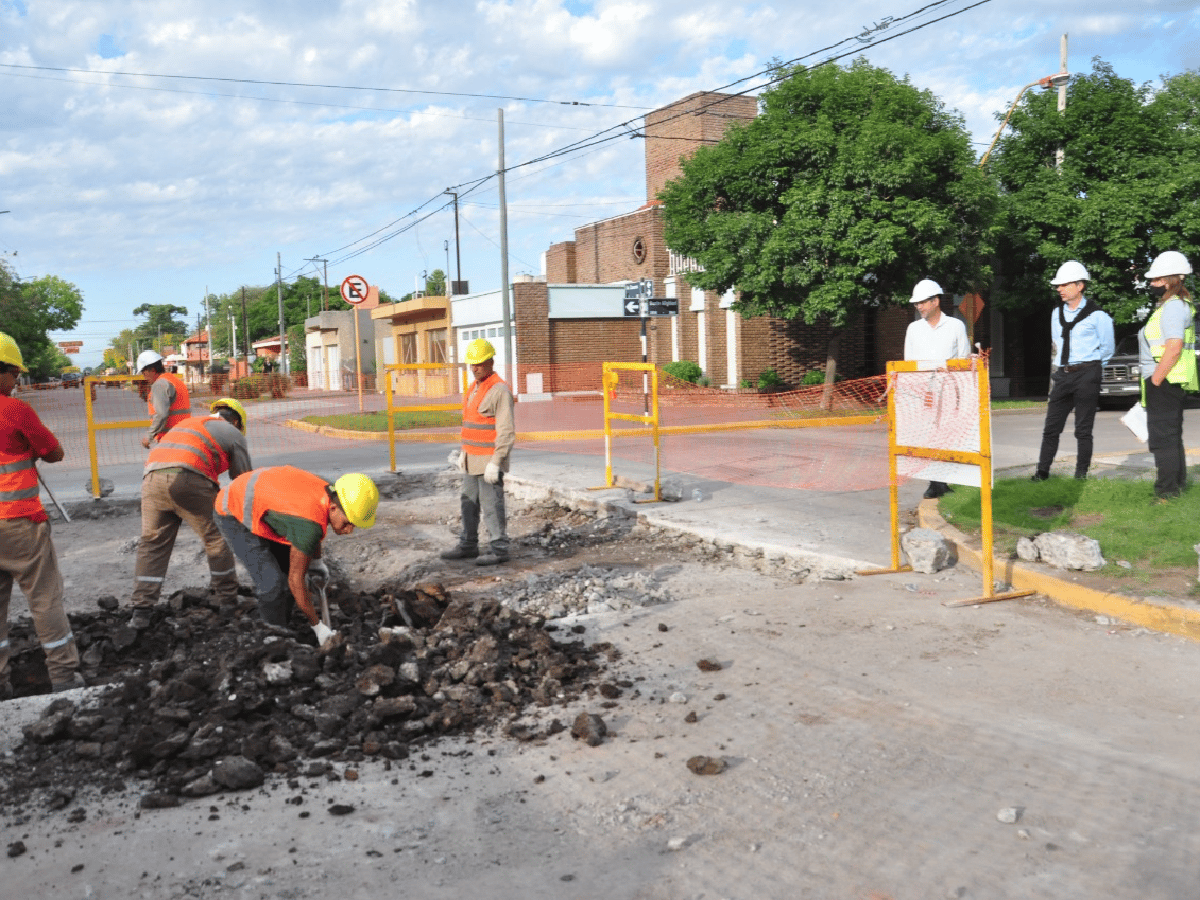 Avanza arreglo de calles en barrio Chalet 