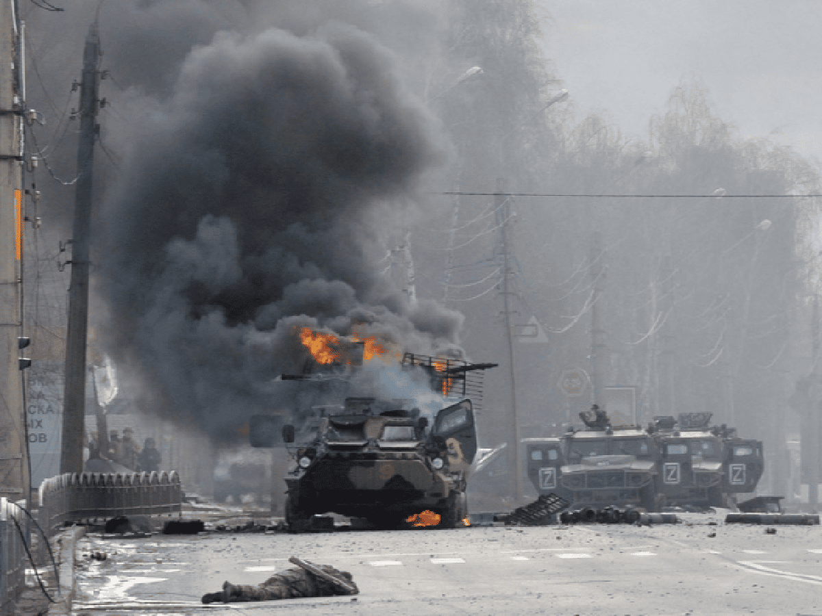 Ucrania reporta decenas de muertos por ataque en Mikolaiv