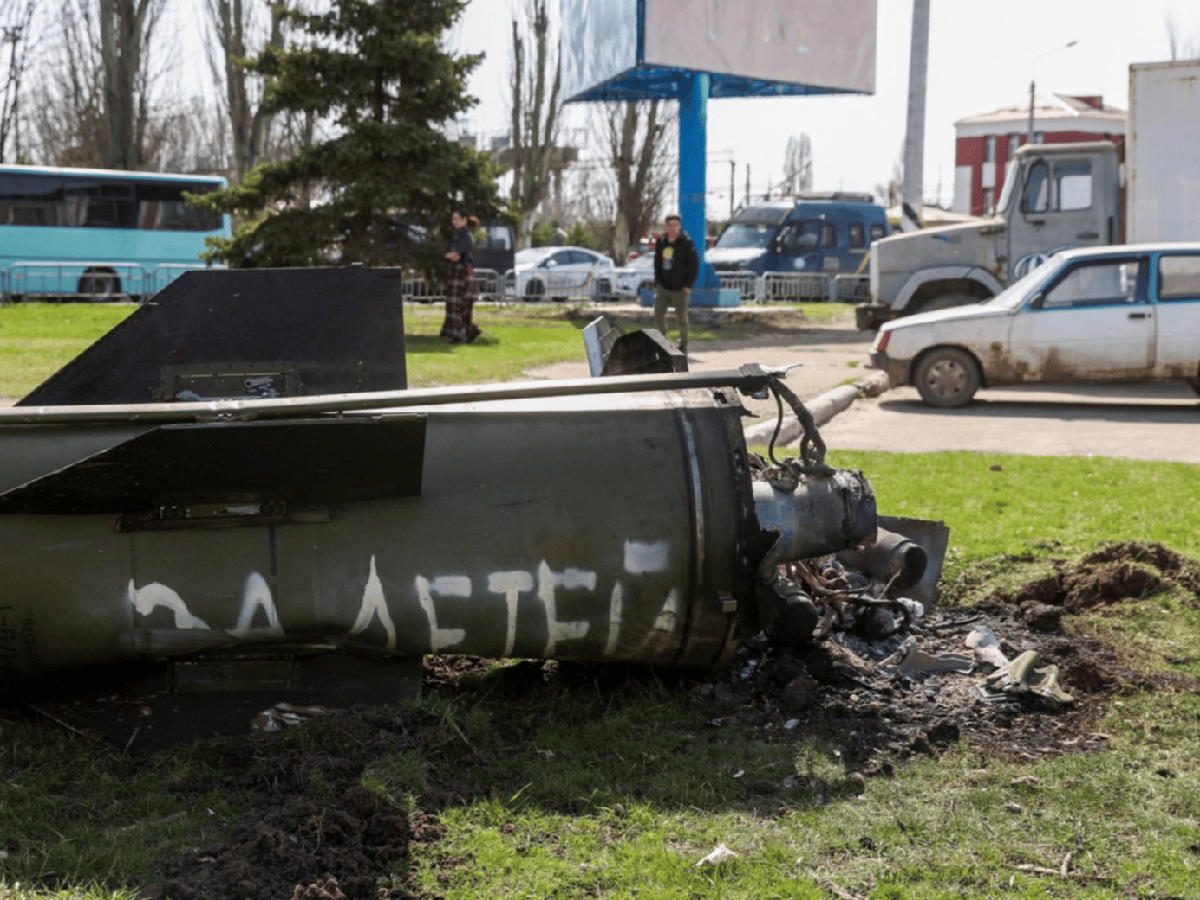 "Por nuestros hijos" llevaba inscripto uno de los misiles que cayeron en Kramatorsk