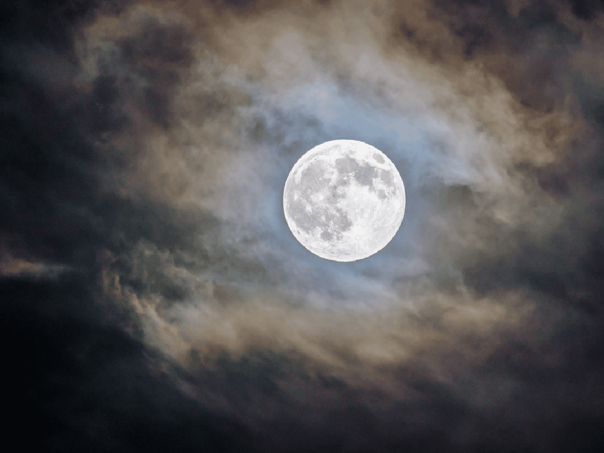 El Observatorio abrirá sus puertas el lunes para poder disfrutar de la “Súper Luna”