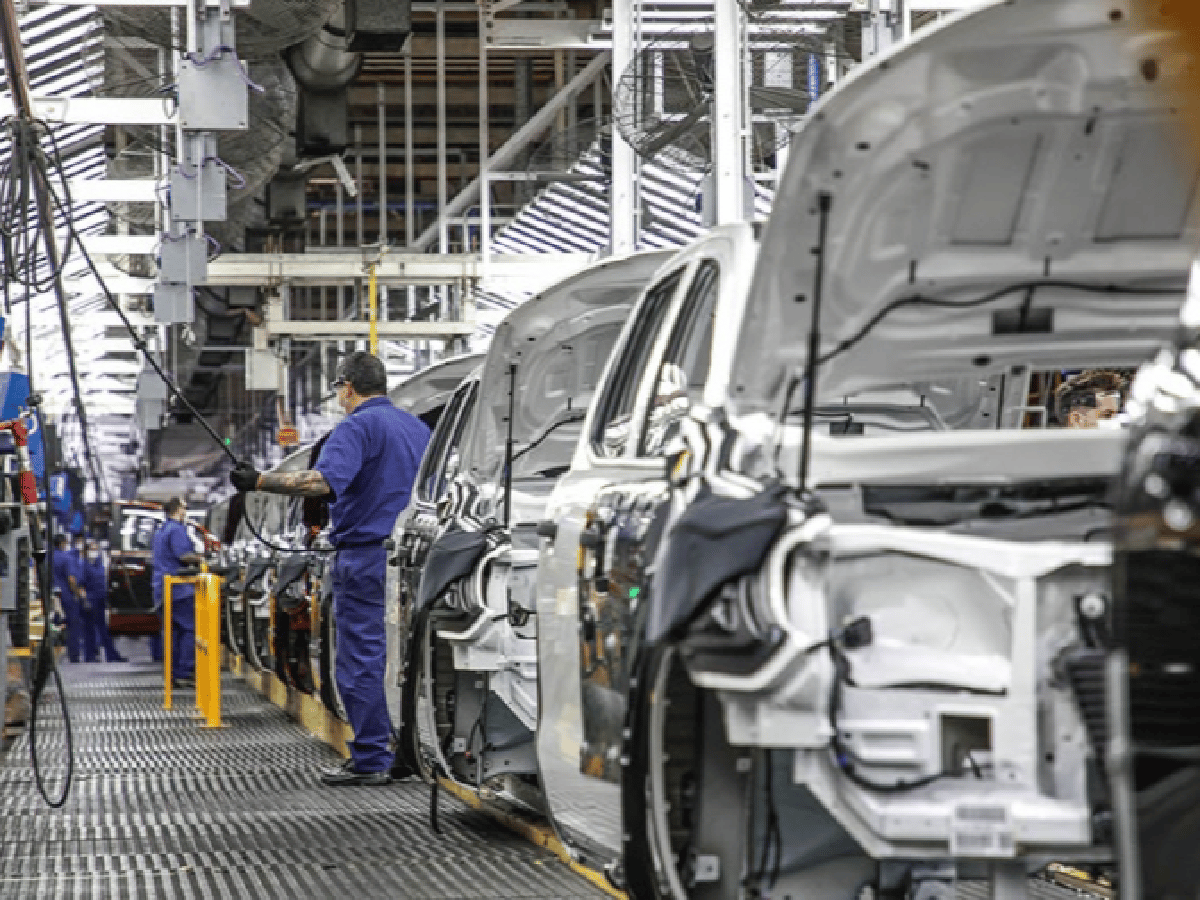 La actividad industrial aumentó un 9,5% interanual en abril, según la UIA