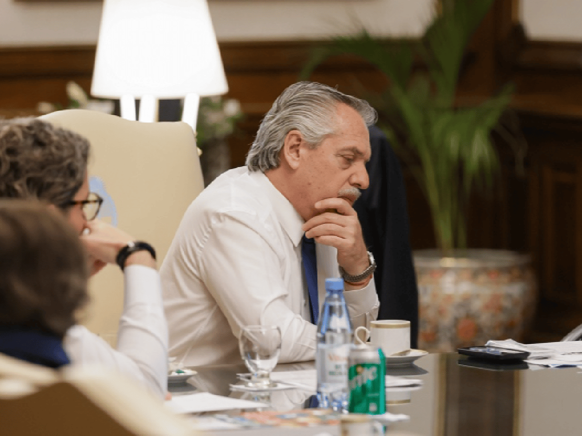 Fernández dialogó con Zelenski, presidente de Ucrania