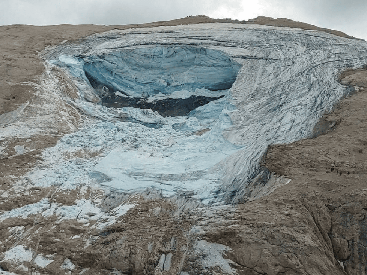 Tragedia en los Alpes italianos: al menos 6 muertos por el desprendimiento de un glaciar