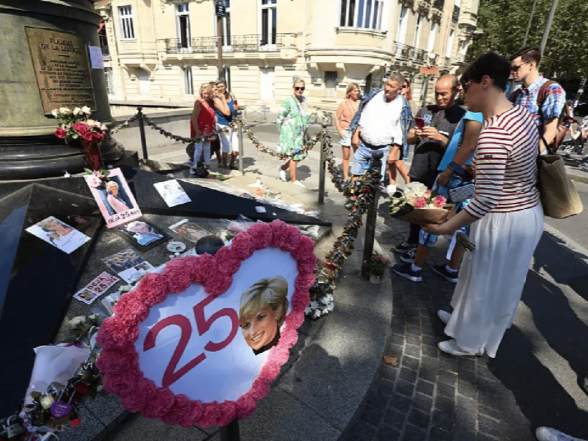 Homenajes en Londres y París a 25 años de la muerte de Lady Di
