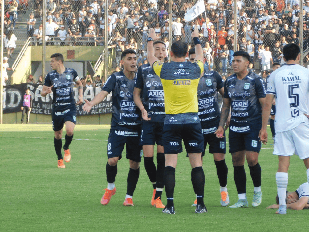 Video: Así Fue La Batalla Campal Entre Los Jugadores De Sportivo Y ...