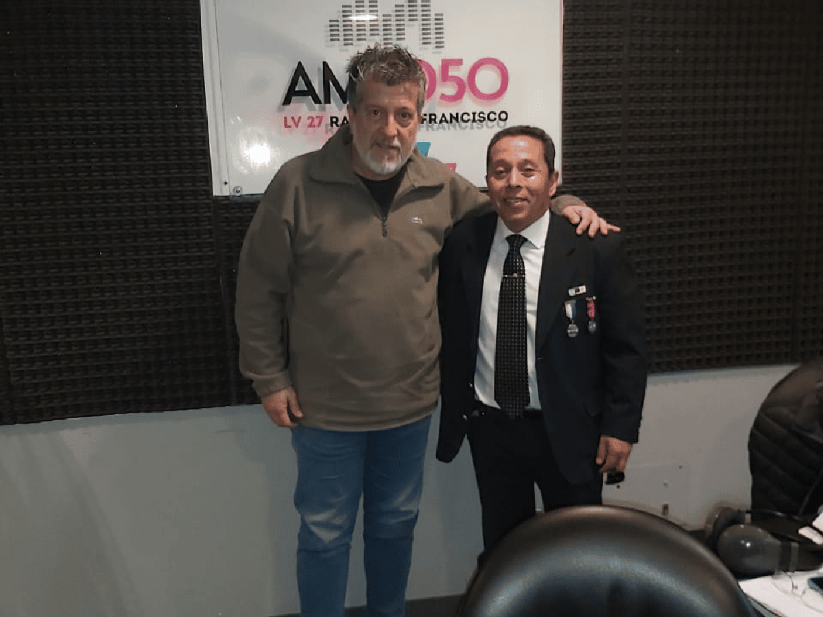 Un suboficial retirado del Ejercito y ex combatiente de Malvinas visito la radio
