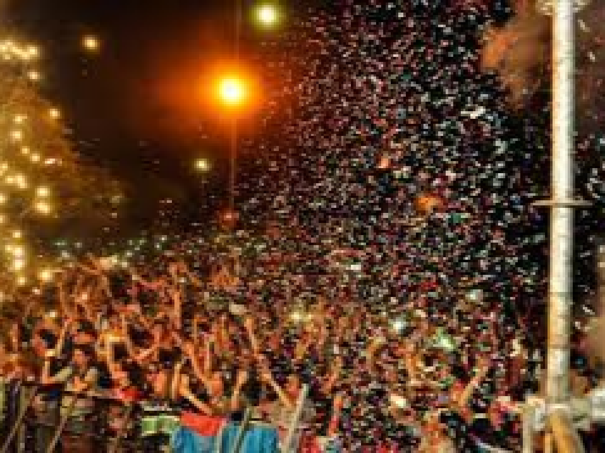 Los estudiantes vuelven a celebrar su día en la Vélez