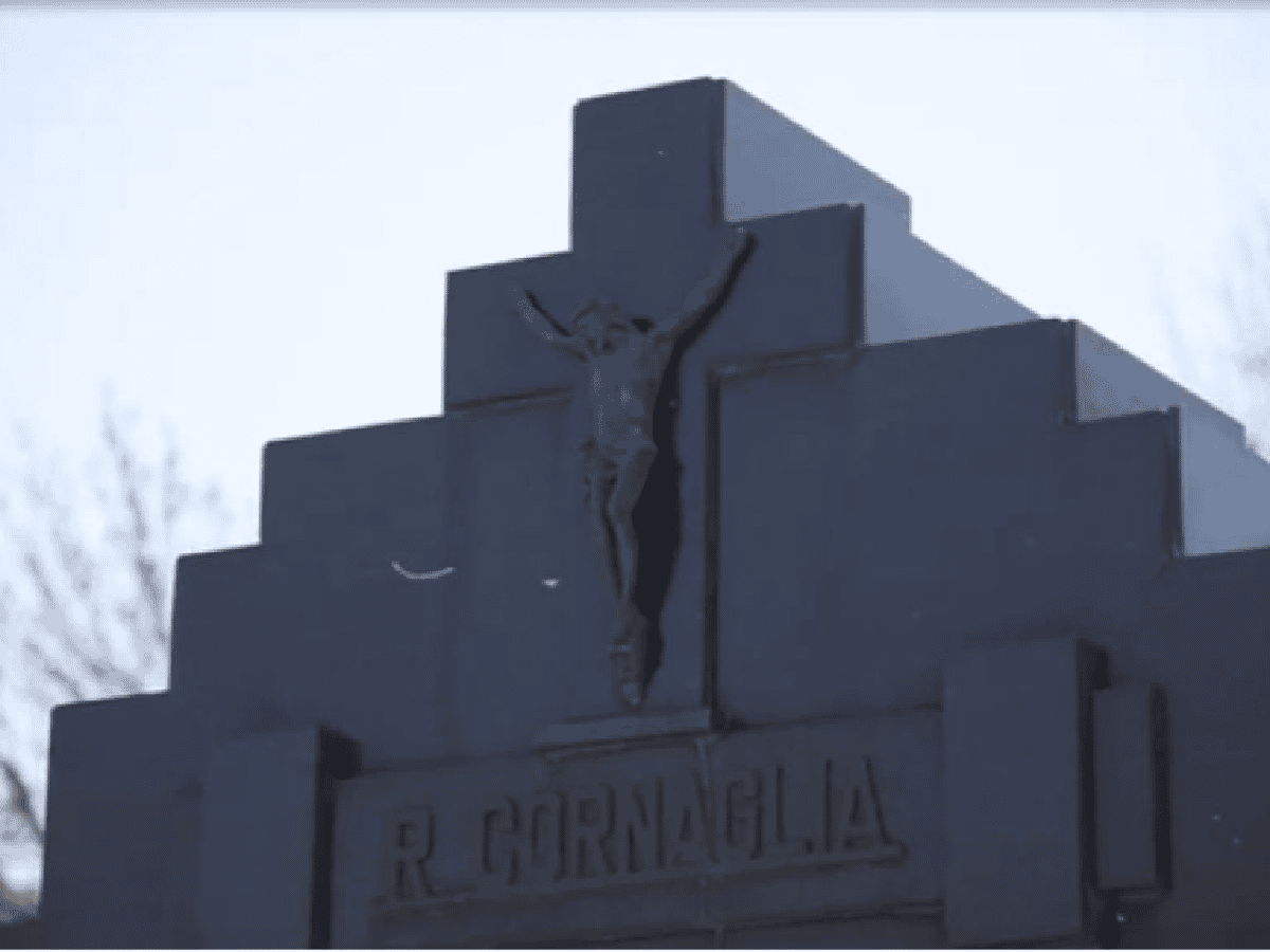 “Cuerpito” Cornaglia y los primeros funebreros de la ciudad