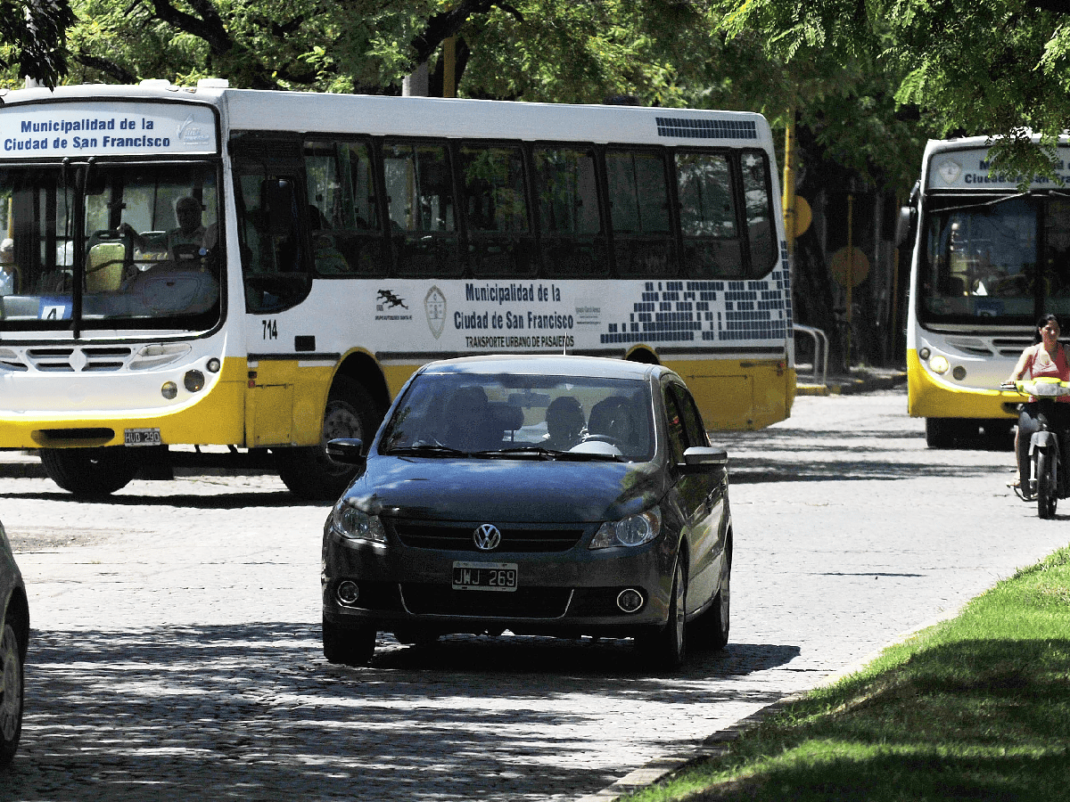 Cambios en el transporte urbano en el recorrido por calle Pavón 