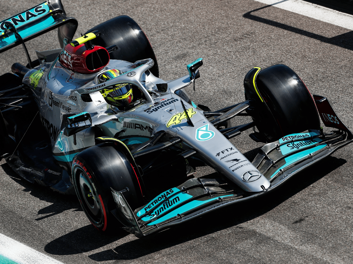 Hamilton renovará contrato con Mercedes  
