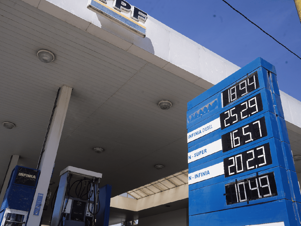 Así quedaron los precios de los combustibles en las YPF de San Francisco 