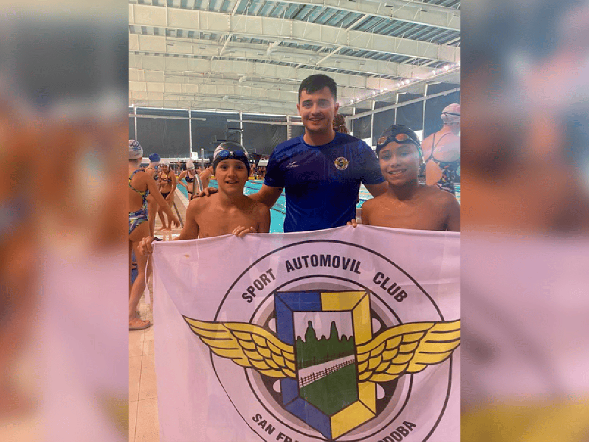 Nadadores del Sport participan en el Nacional "Harold Barrios"