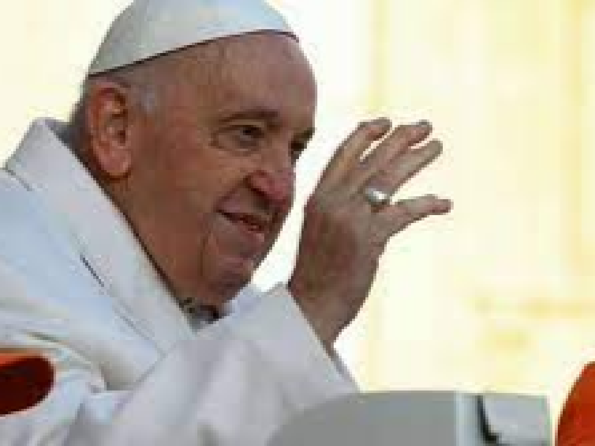 El papa Francisco continúa con su mejoría y sería dado de alta el sábado