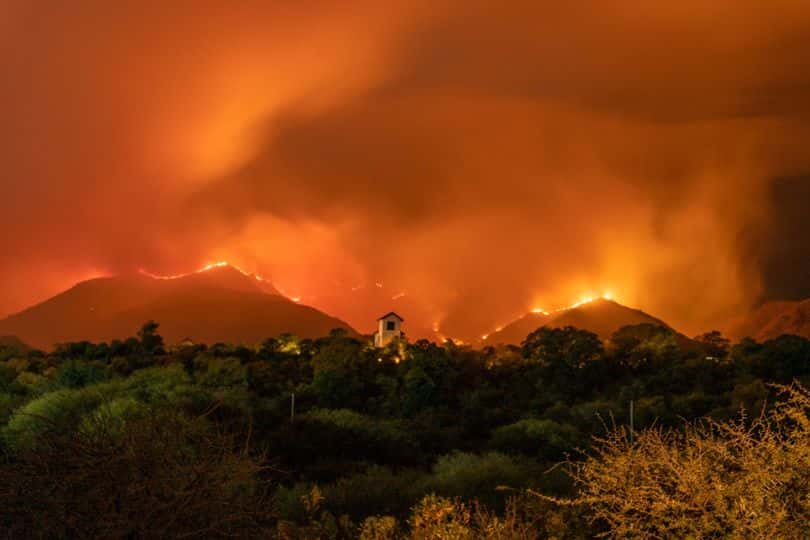 Incendio en Cerro Uritorco
