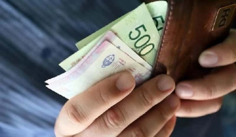 El gobierno fijó en 234 mil pesos el salario mínimo, vital y móvil