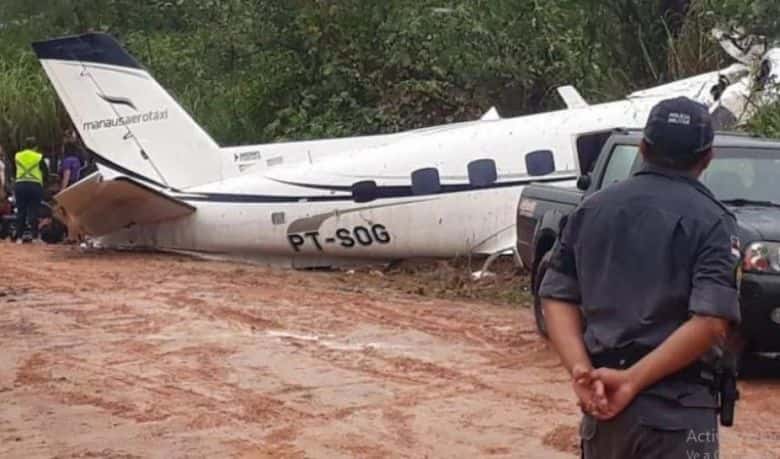 Murieron 14 personas tras estrellarse una avioneta en el Amazonas