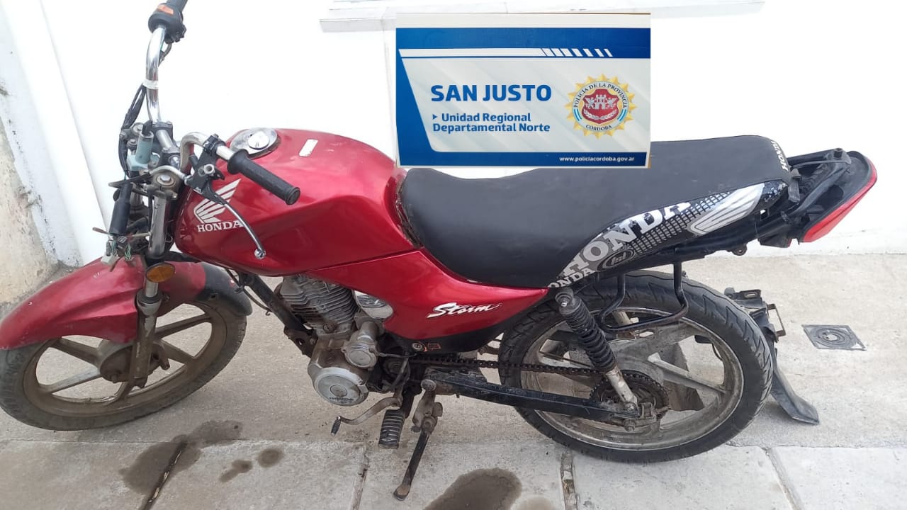 Las Varillas: detuvieron a joven que circulaba con una motocicleta robada