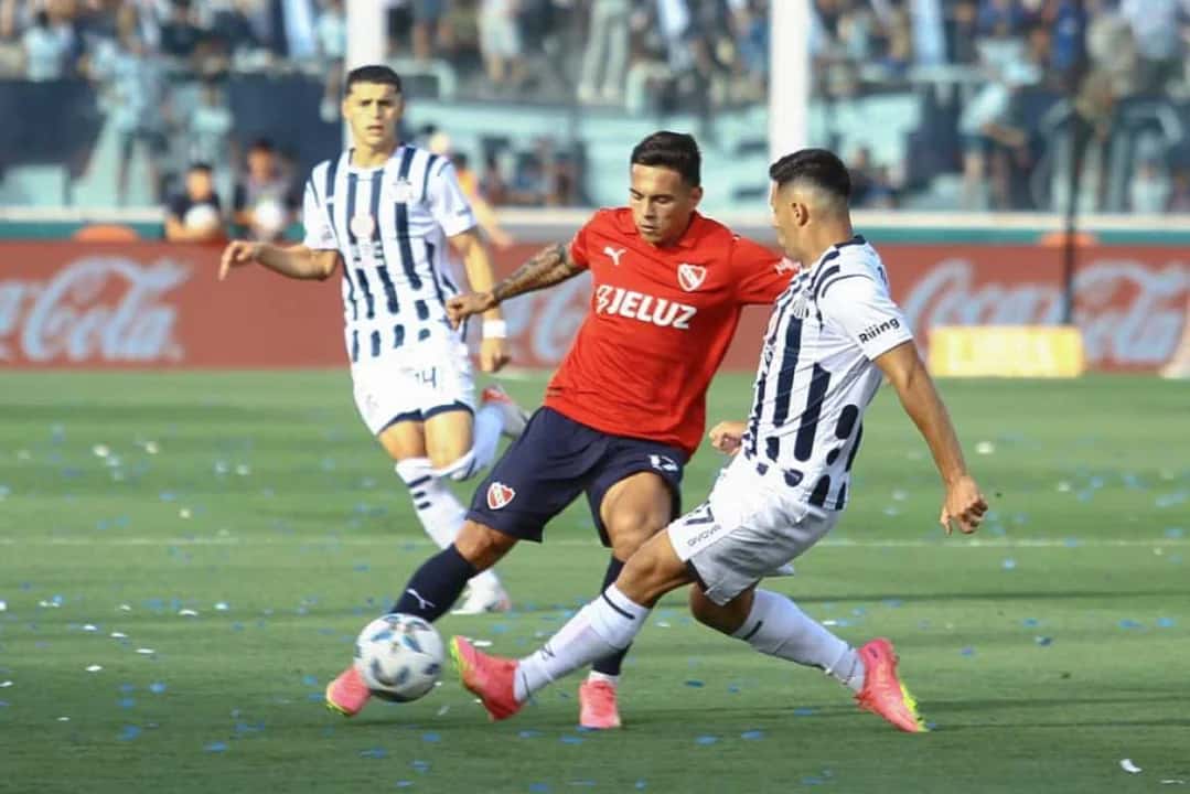 Copa de la Liga: Talleres visita a Independiente, en un duelo directo por el pase a los playoffs