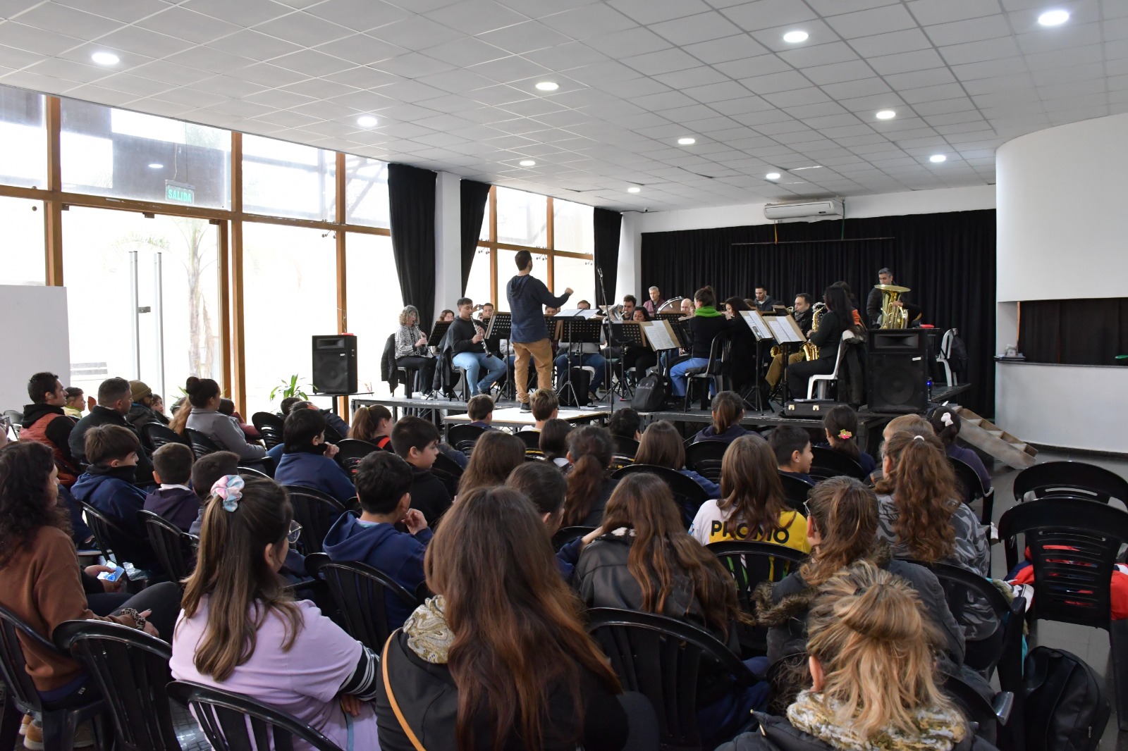 La Banda Sinfónica Municipal de Música desarrolló un nuevo concierto didáctico.