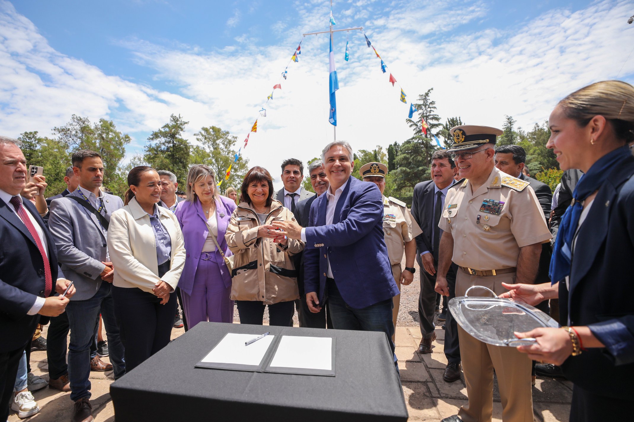 Llaryora y Bullrich presentaron la llegada de Prefectura a Córdoba