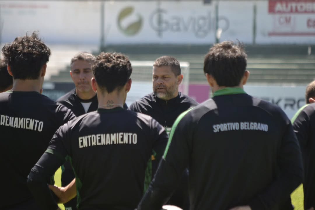 El DT cambia el equipo.