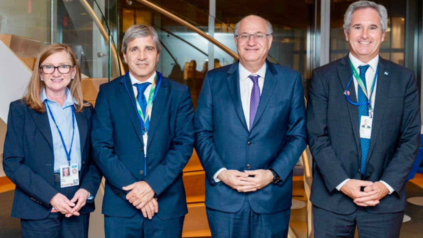 El BID anunció un apoyo financiero para la Argentina y una garantía de ...